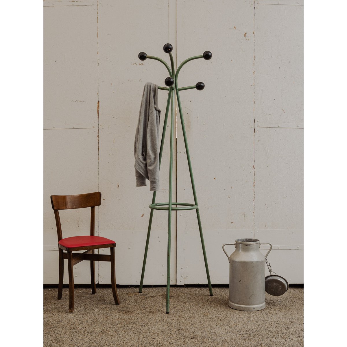 Porte-manteau en métal noir et vert Max N°350 - Bon état vert, DEBONGOUT