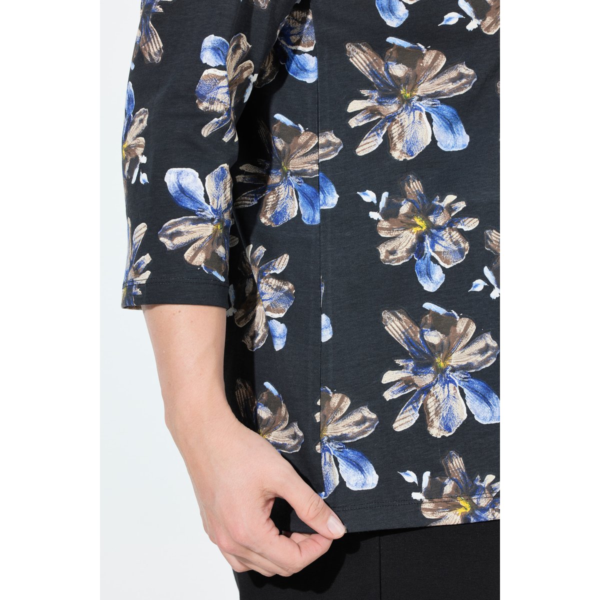T-shirt décolleté en V et manches 3/4 noir, ULLA POPKEN