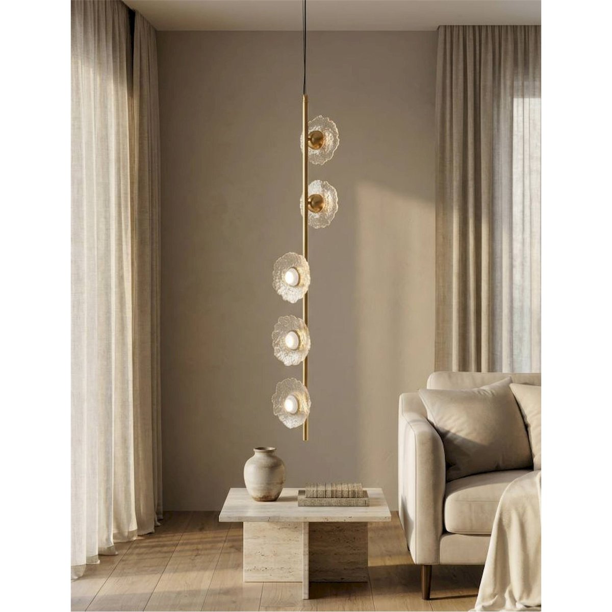 Suspension verticale en verre sculpté GLAM doré et transparent, RECOLLECTION