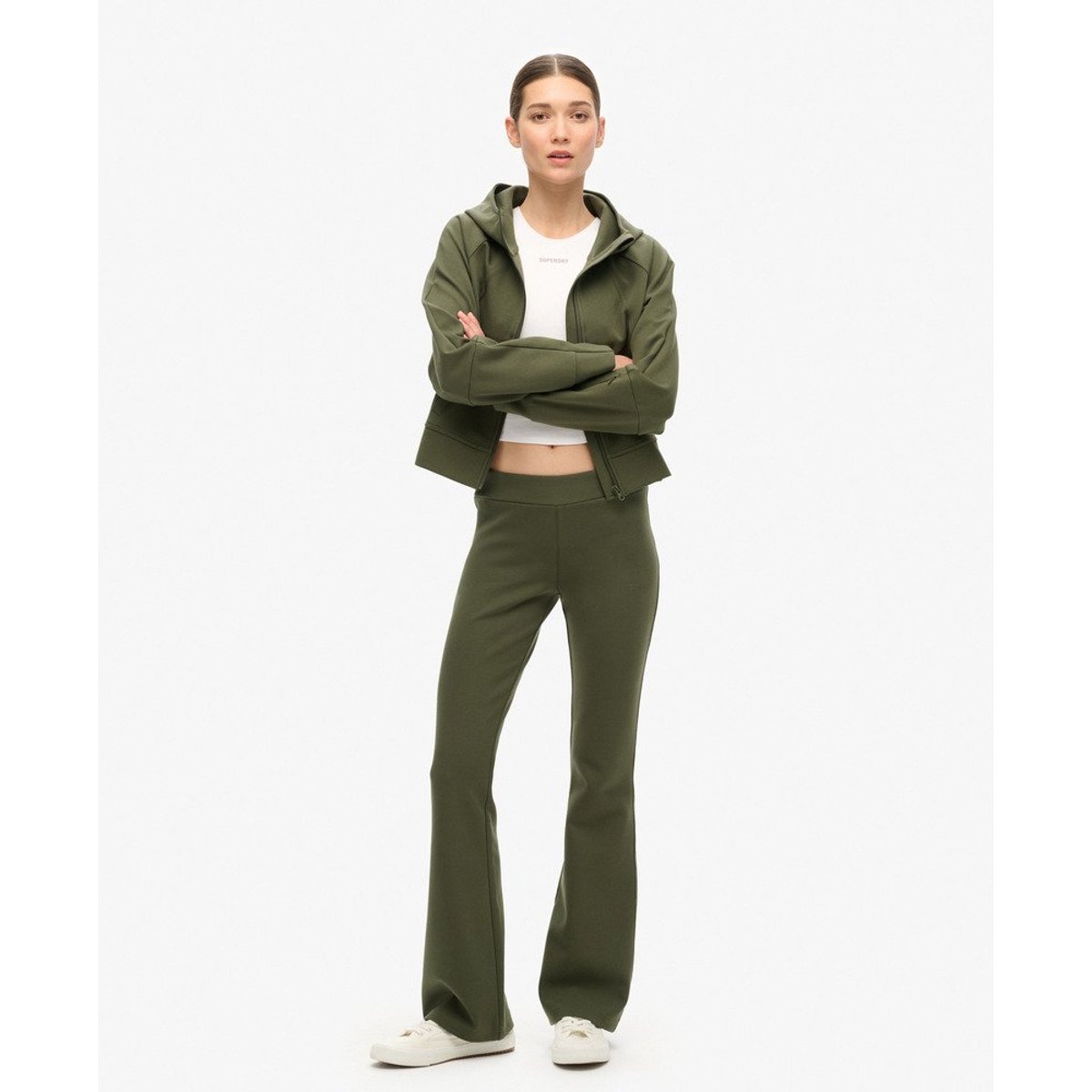 Pantalon de survêtement évasé à taille basse Sport Tech kaki militaire, SUPERDRY