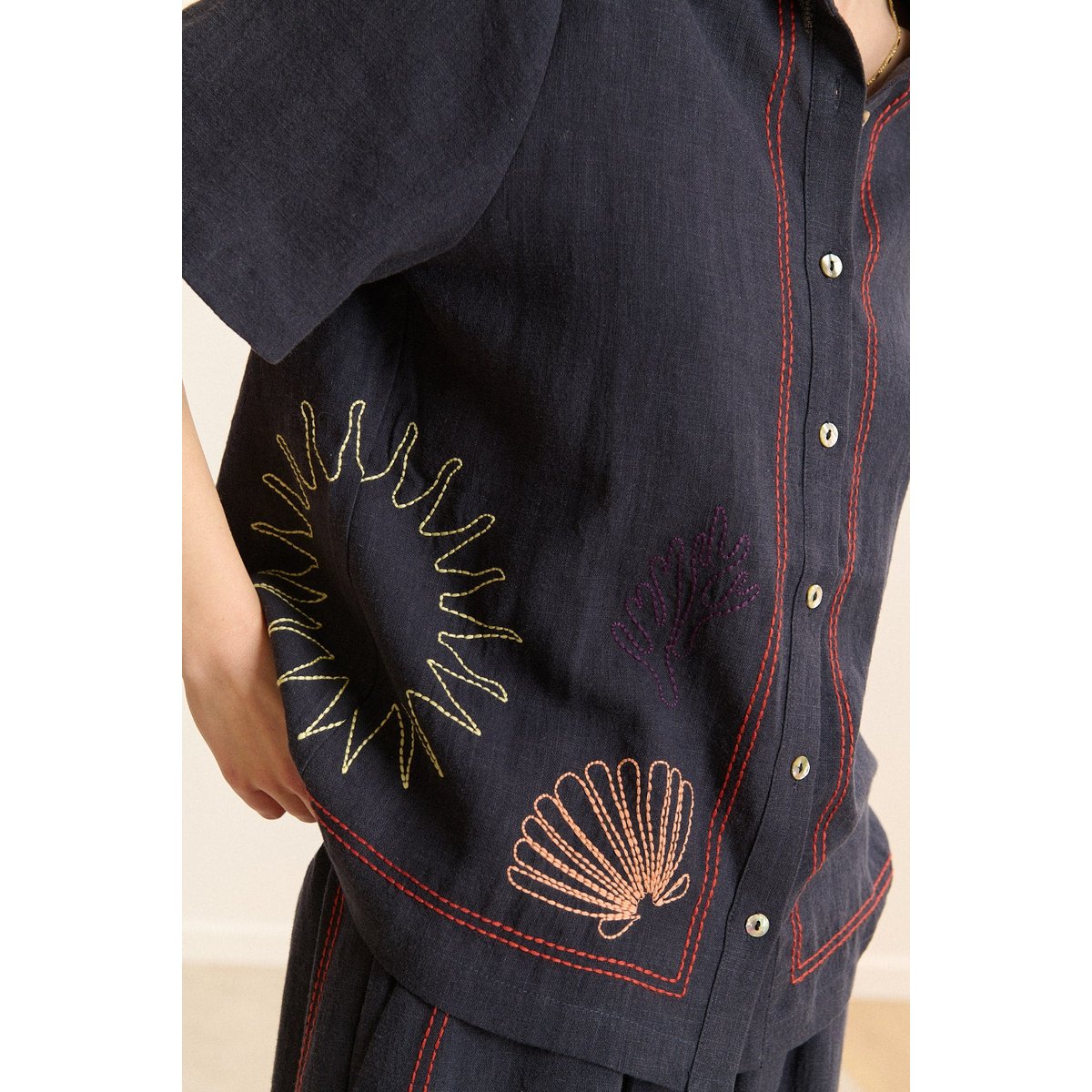 Chemise manches courtes brodée CENIE marine, GARANCE PARIS 
