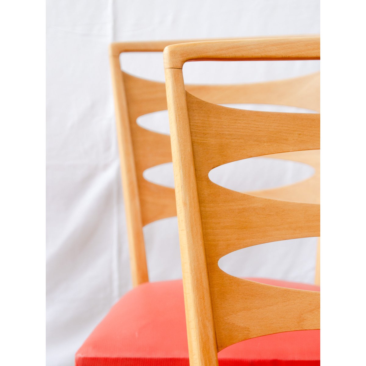 Lot de 4 chaises en hêtre Alma N°2100 - Bon état bois clair, DEBONGOUT