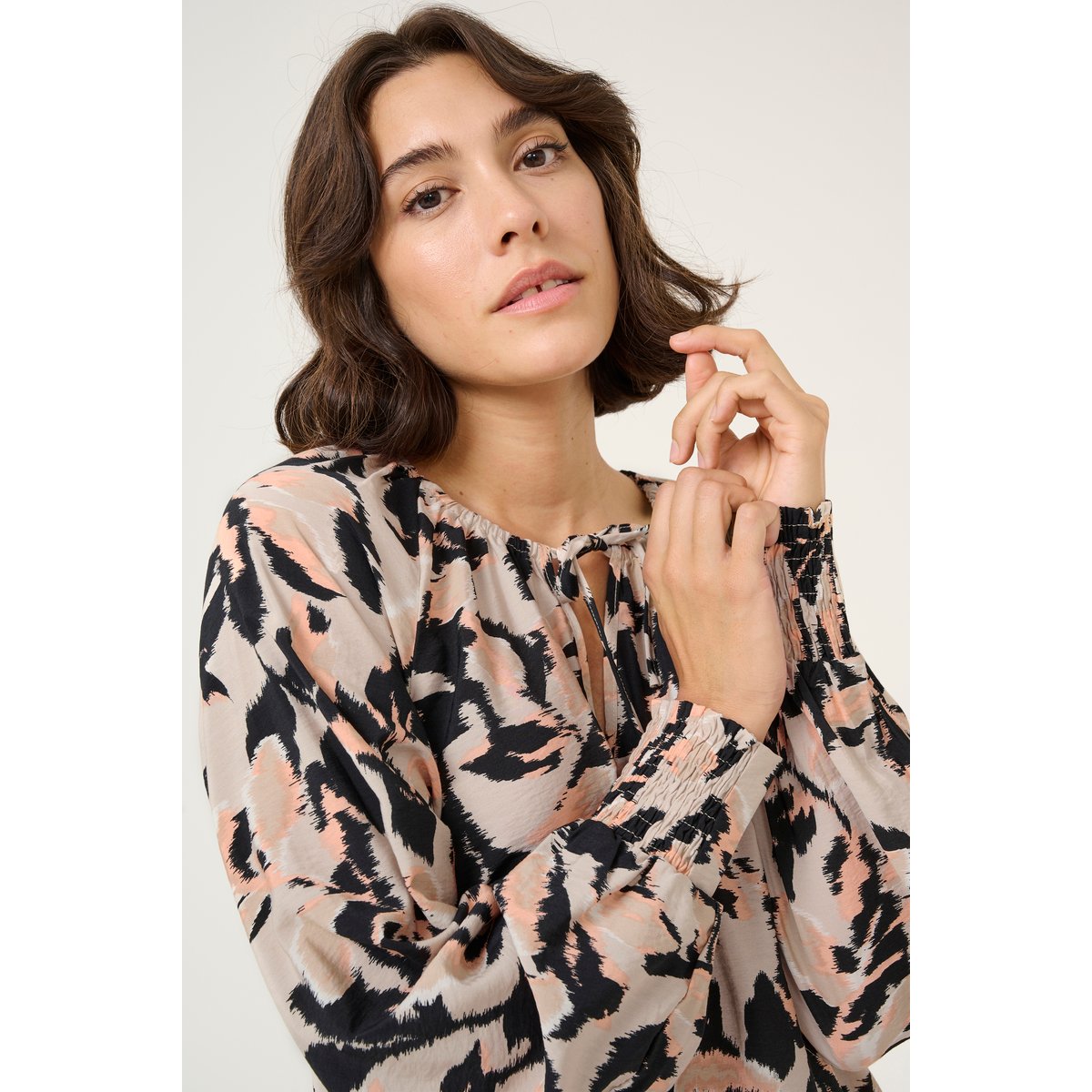 Dress beige/noir/orange peach blurry leaf, KAFFE