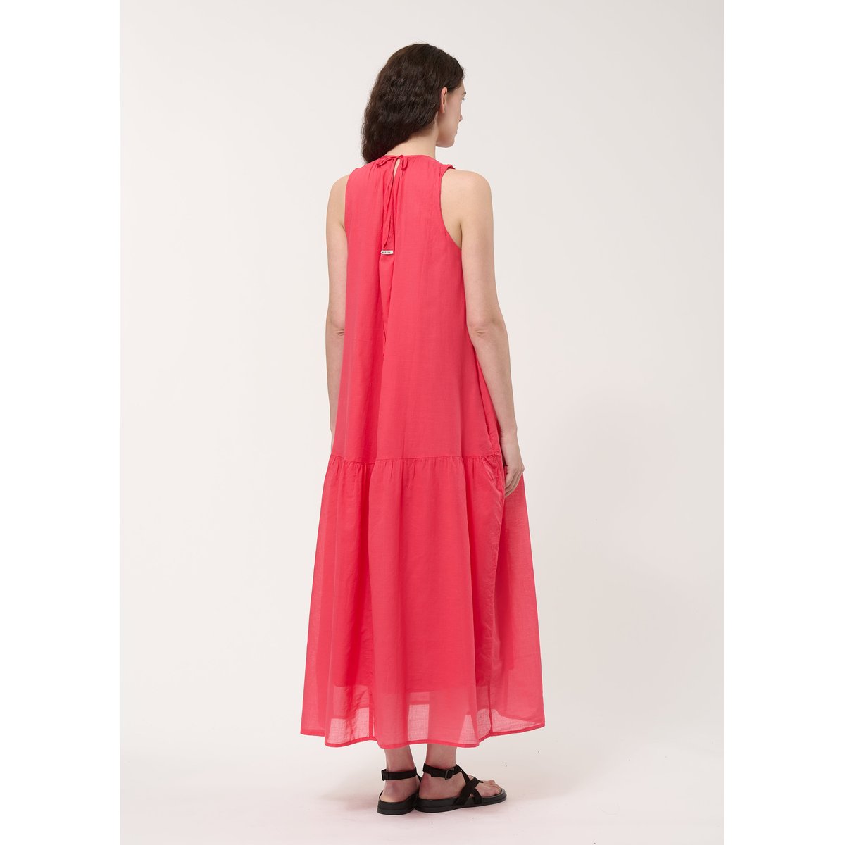 Robe longue froncée vermillon, HUMILITY