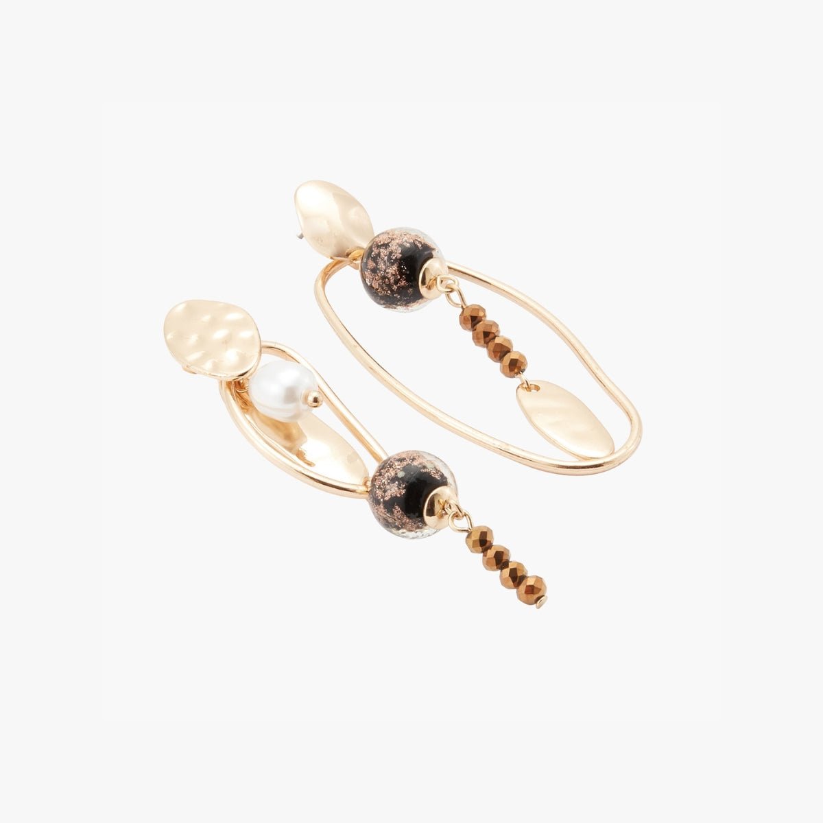 Boucles d'oreilles asymétriques noires et dorées noir, BALABOOSTE