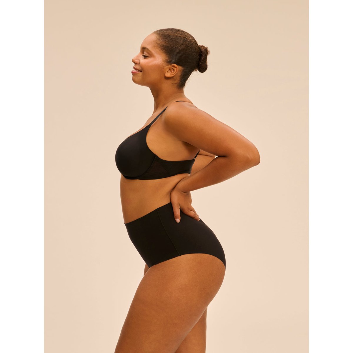 Gainette, STORY noir, SIMONE PERELE