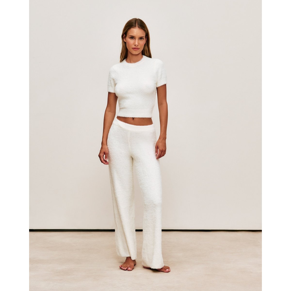 Pantalon en maille fluffy KNITSOCIETIZ blanc, UNDIZ