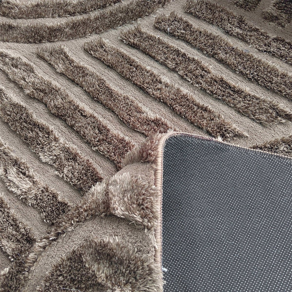 Tapis à relief géométrique brun foncé, RECOLLECTION