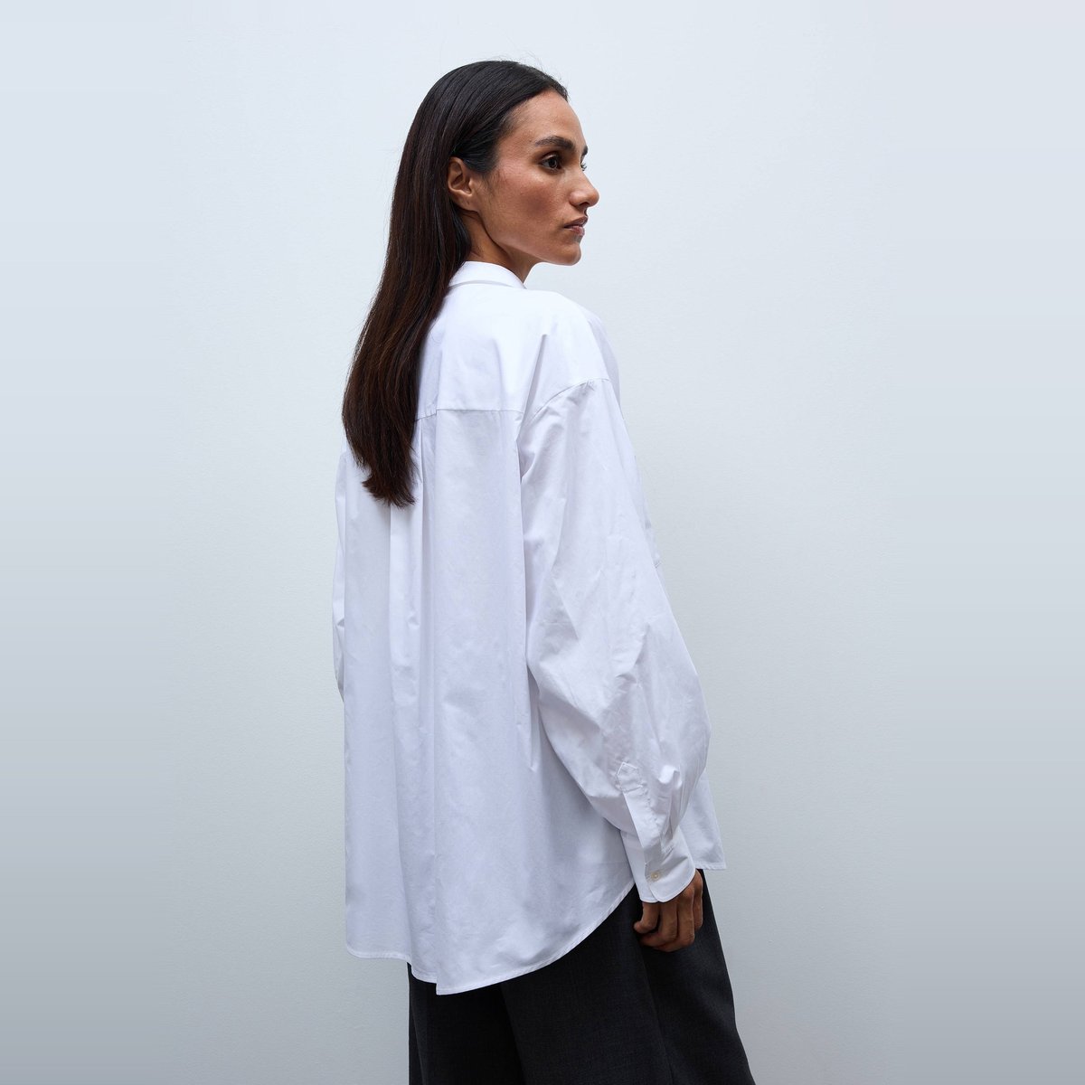 Chemise unie avec manches longues en coton BIO GOTS blanc, MONOPRIX