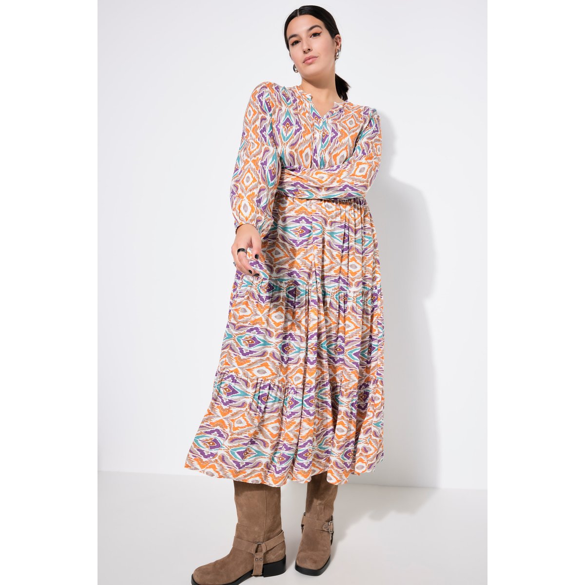 Robe Maxi, imprimé all-over, col V, volants orange rouille, STUDIO UNTOLD