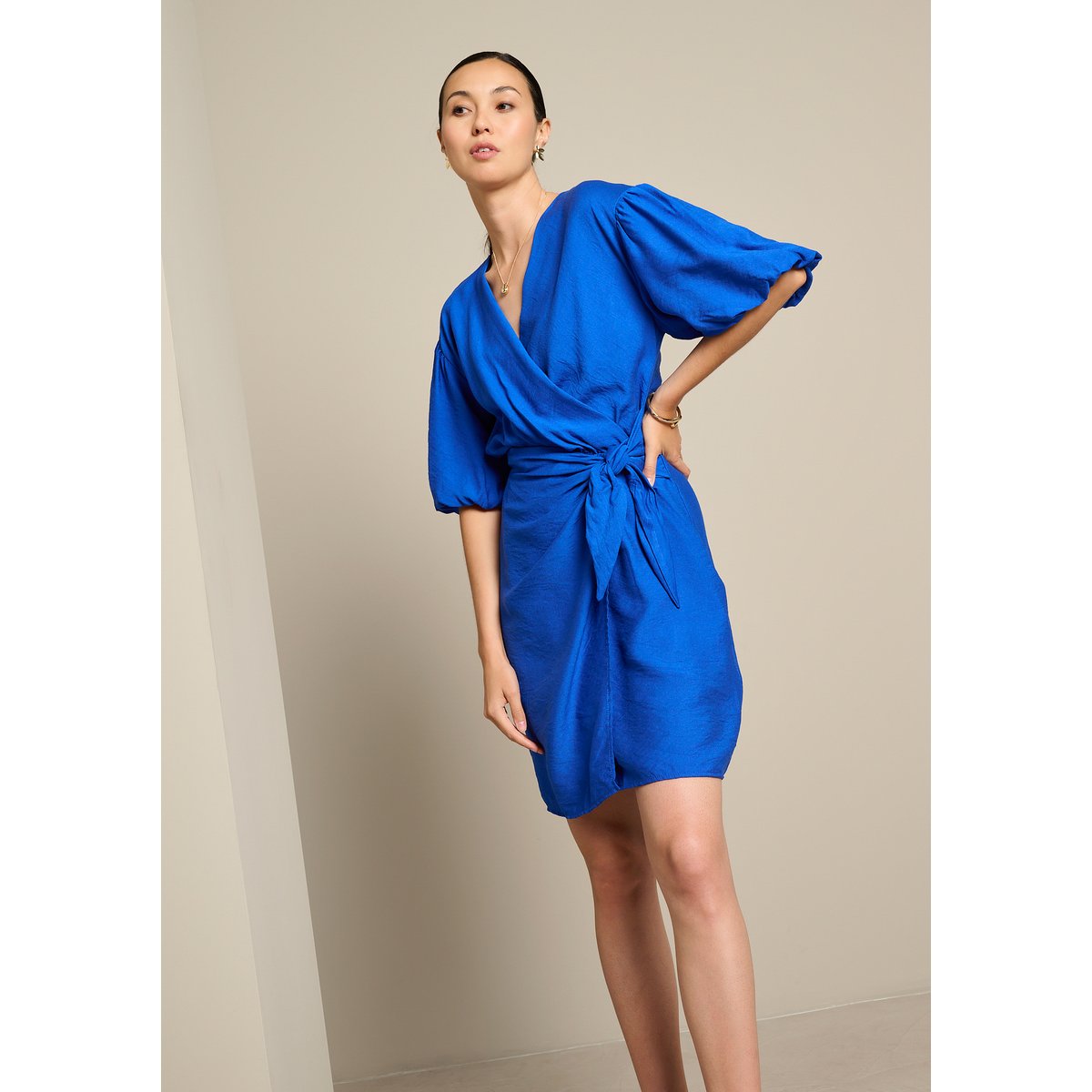Robe portefeuille courte bleu electrique, LOLALIZA