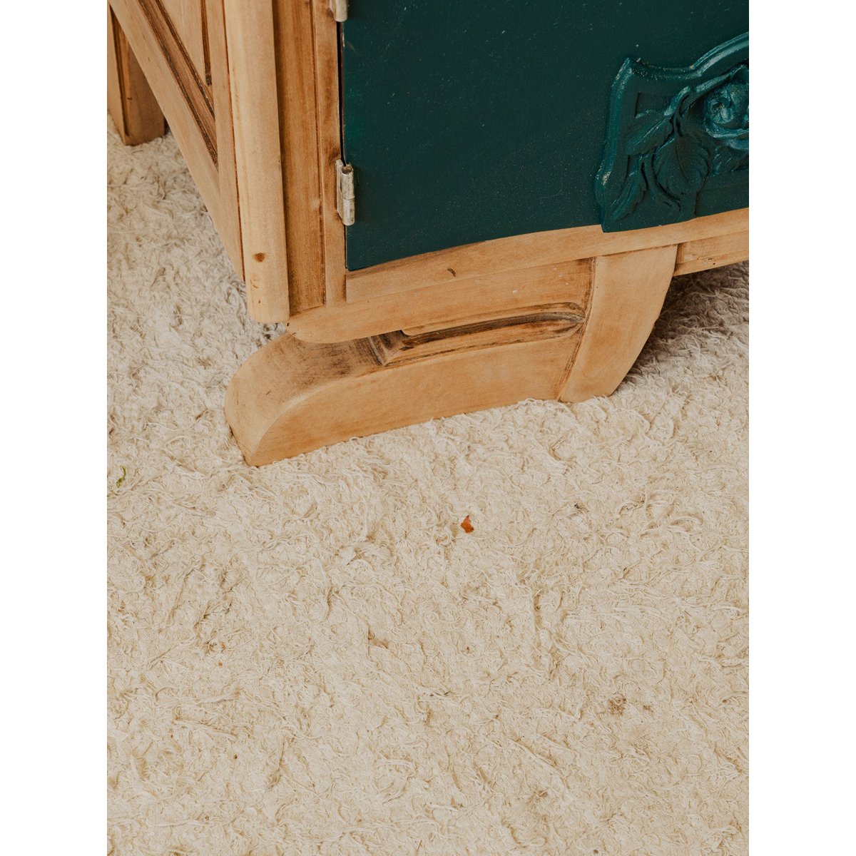 Petit buffet en bois et marbre Gilbert N°1879 - Bon état bois clair, DEBONGOUT