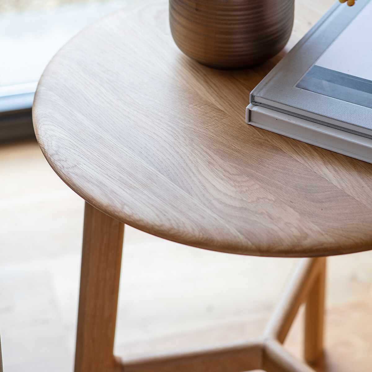 Murwara Round Oak Side Table oak, ÉDITÉ