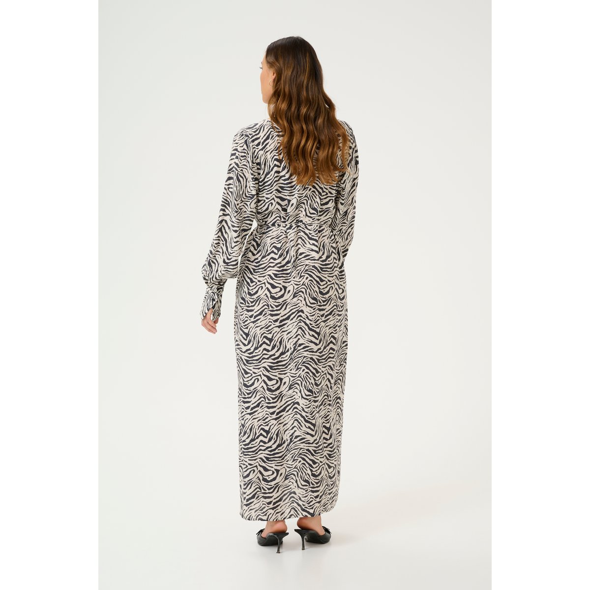 Dress noir balck oyster moonstruck, KAFFE