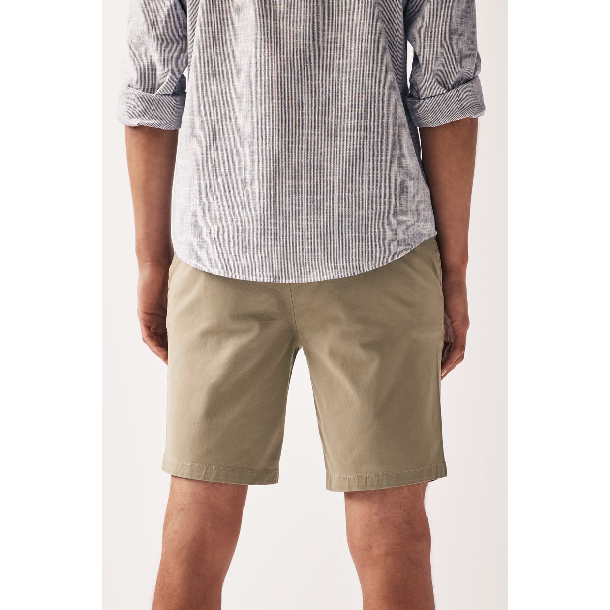 Short avec poches décontracté grège, NEXT