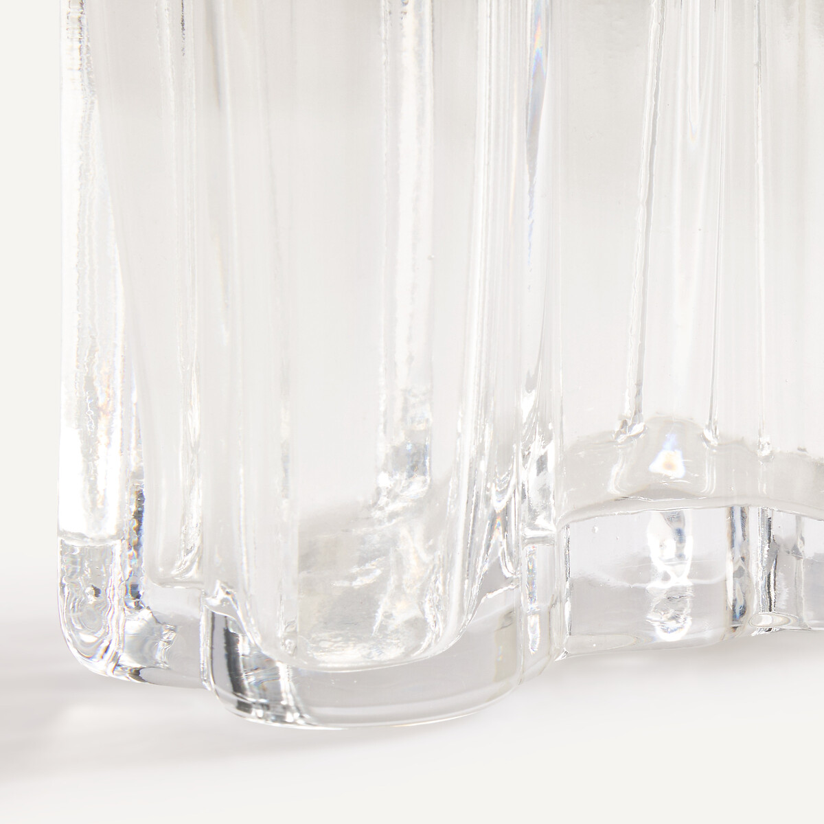 Vase en verre soufflé, hauteur 18 cm, ISSEY transparent, AM.PM