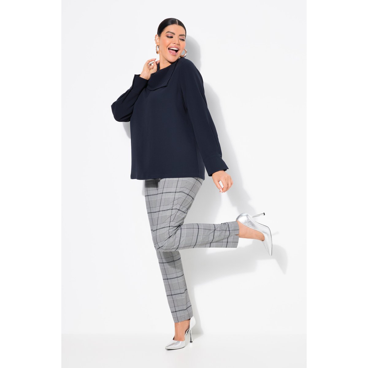 Pantalon à carreaux et pinces avec jambe marine foncé, ULLA POPKEN