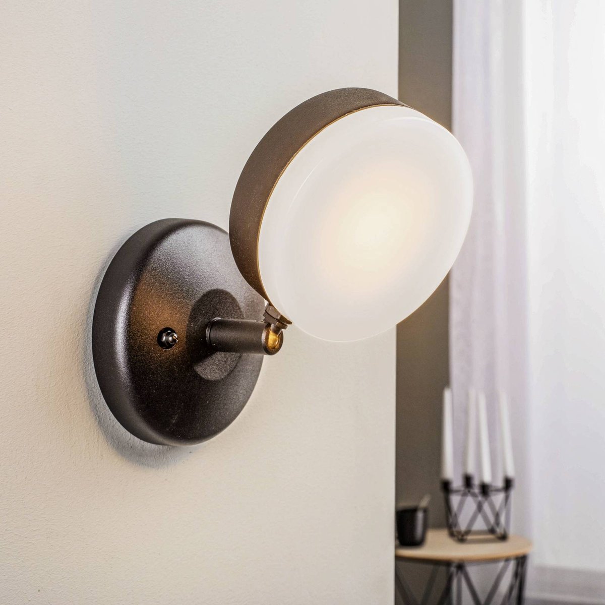 Applique extérieure en aluminium moderne noir, blanc, LINDBY