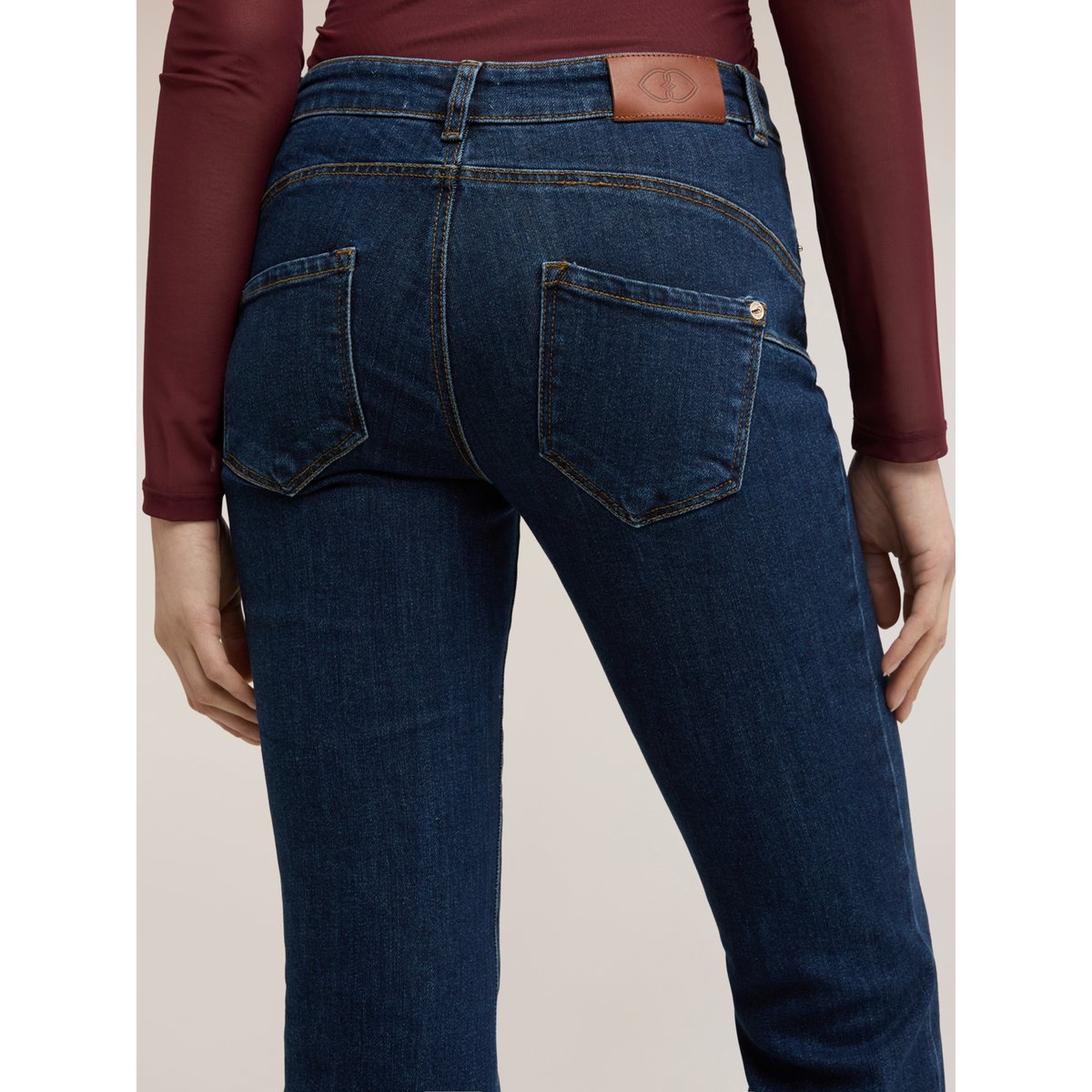 Jean flare push-up Elle bleu, MOTIVI
