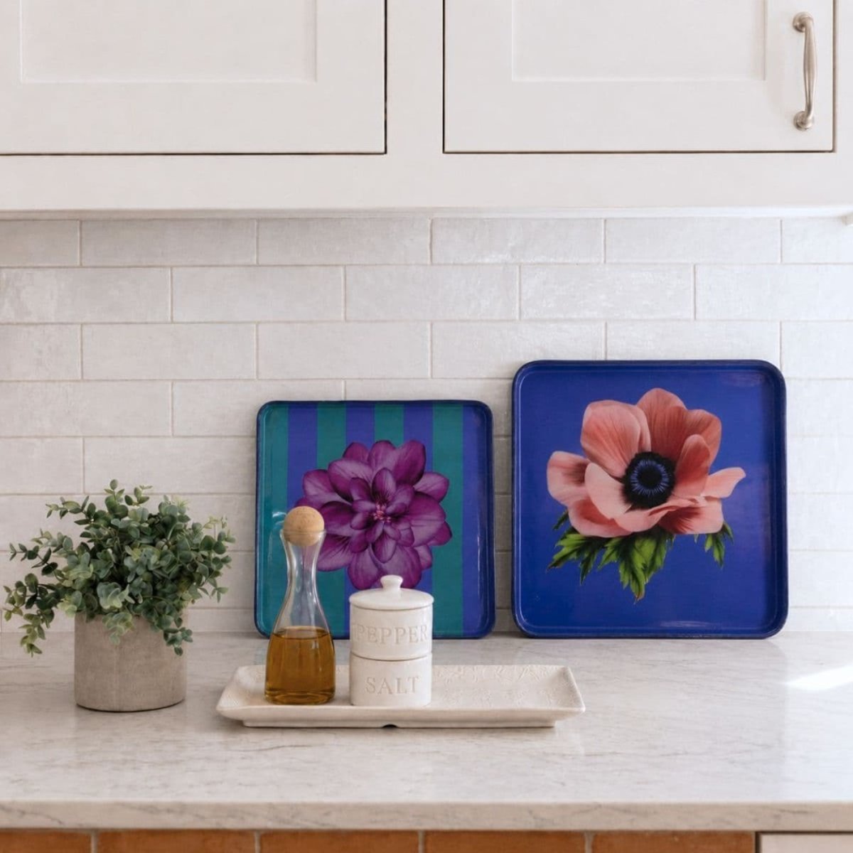Plateau en métal laqué motif blossom 25x25cm violet, HASHTAG DECO