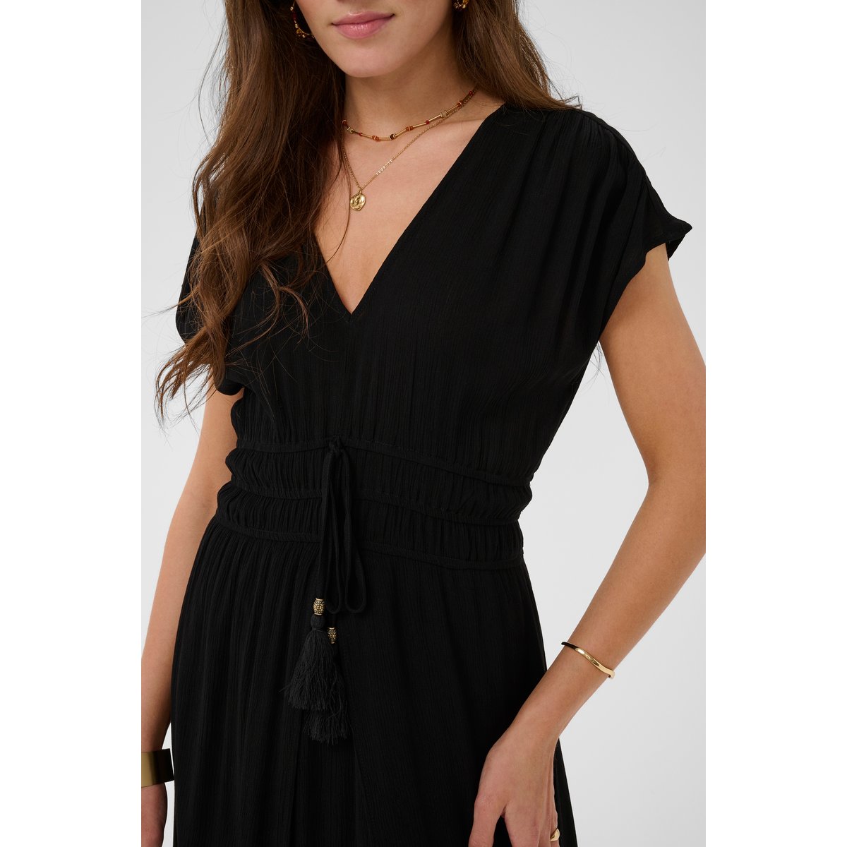 Robe noir pitch black, CREAM