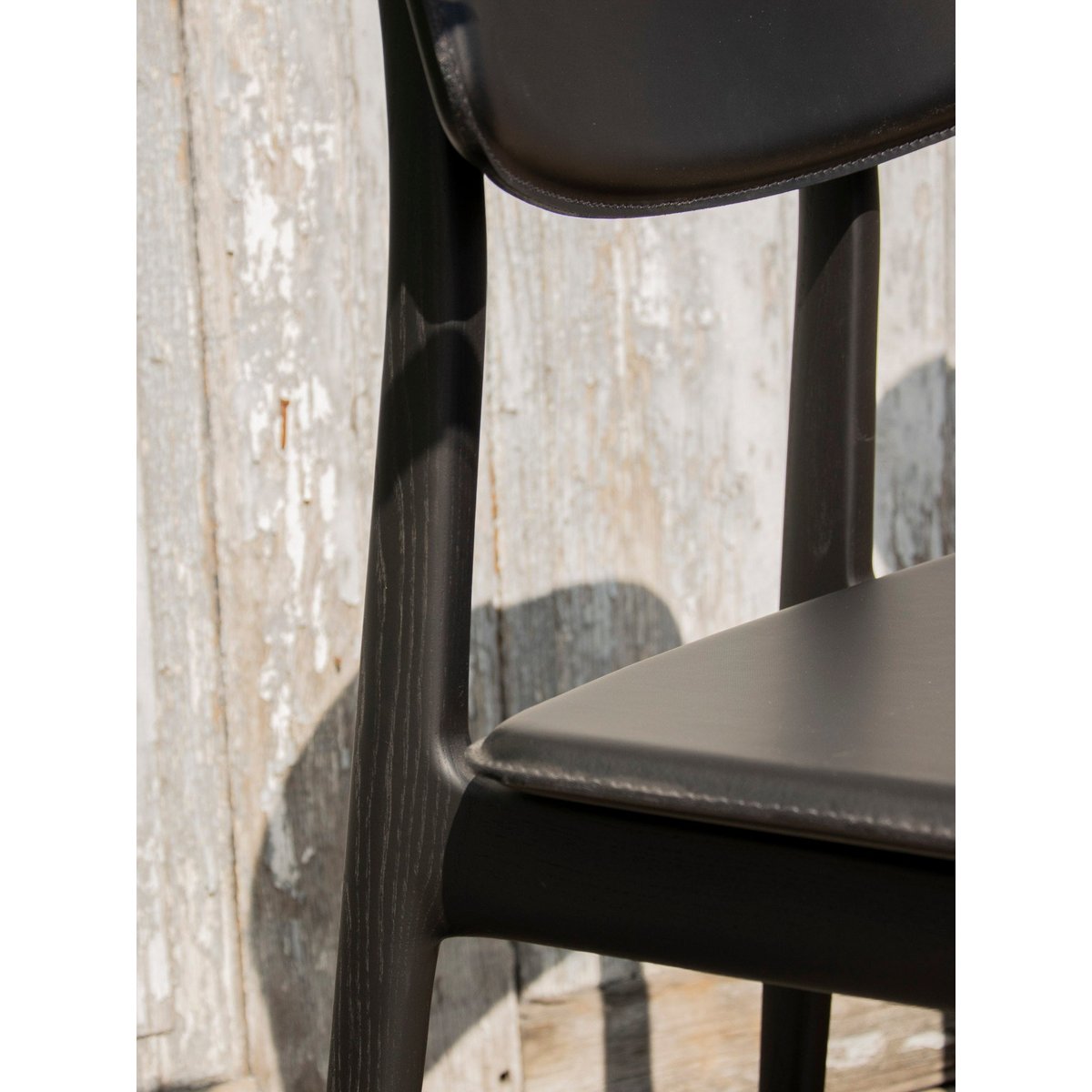 Chaise contemporaine italienne Alma N°1753 - Bon état noir, DEBONGOUT