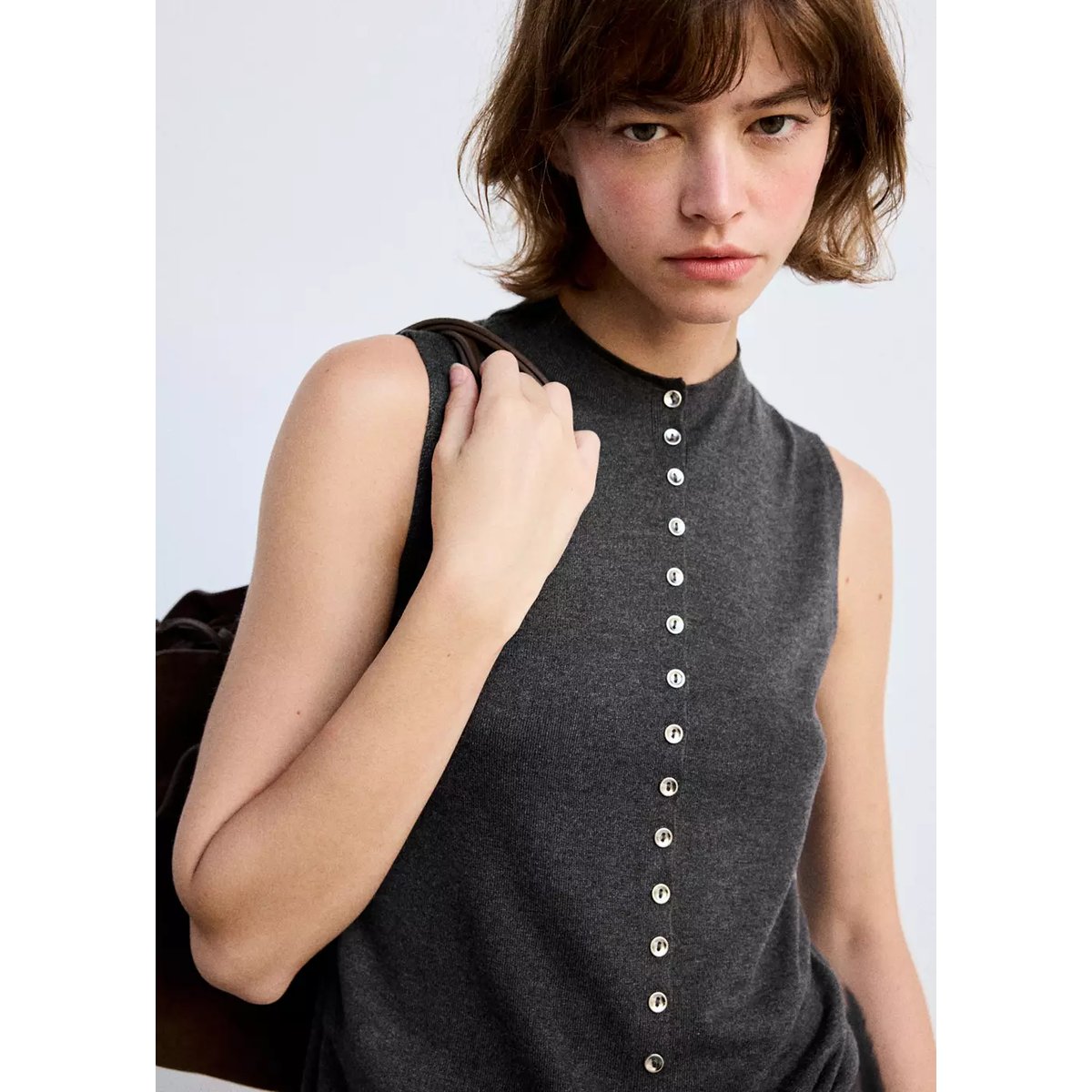 Gilet maille fine boutons gris anthracite, MANGO