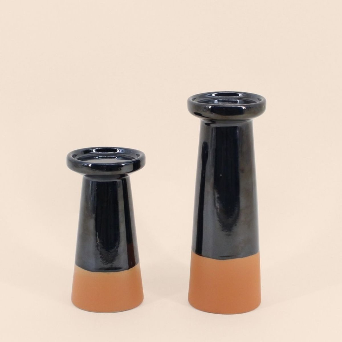 Set de 2 bougeoirs coniques noir, terracotta noir, ORNAMI