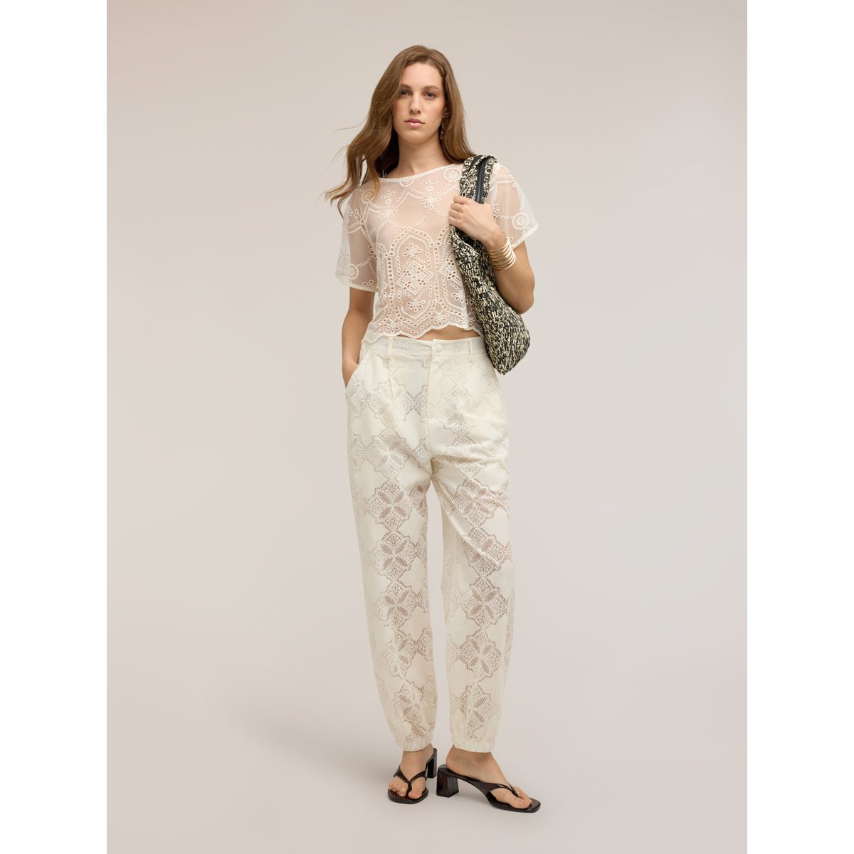 Blouse avec broderies blanc, MOTIVI