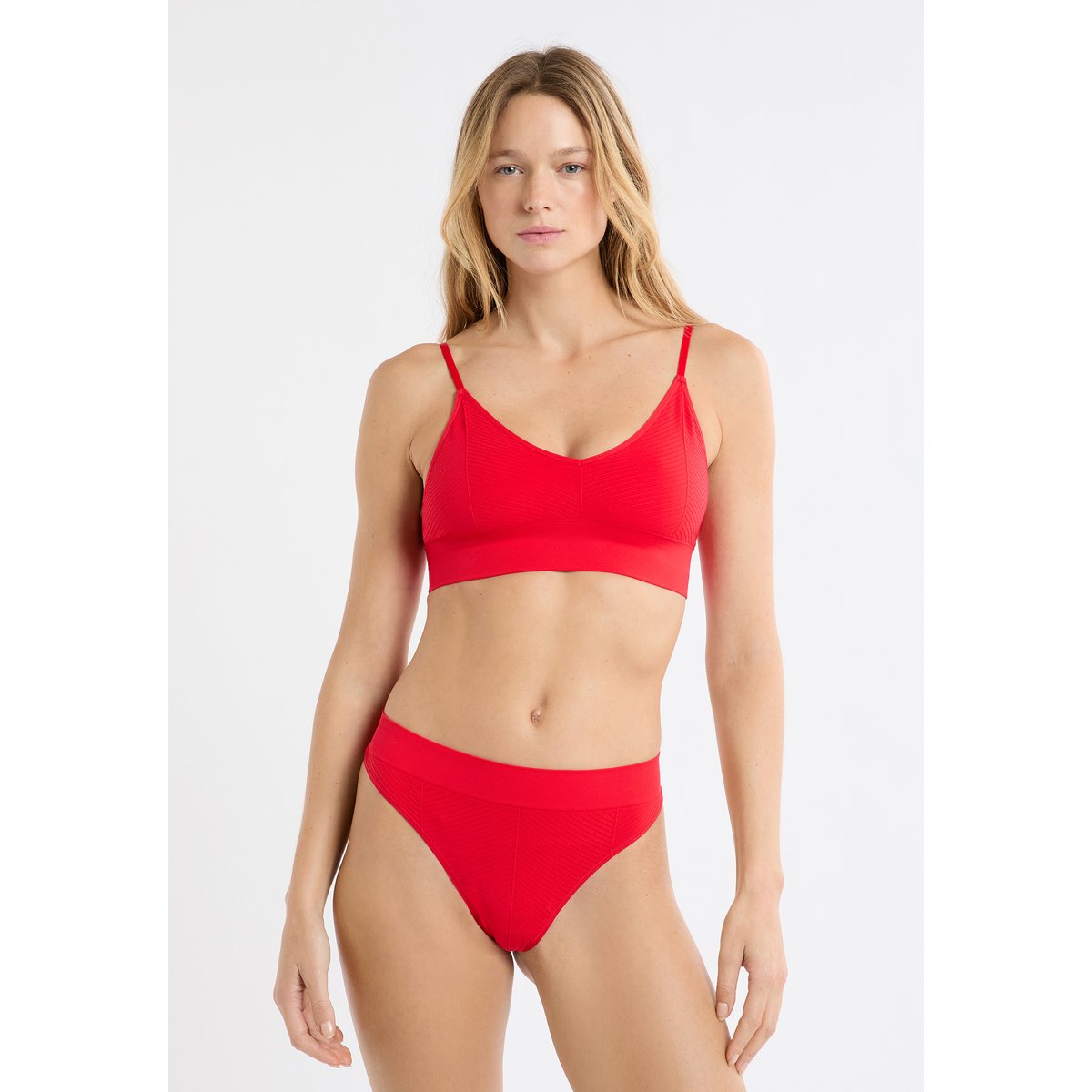 Soutien-gorge brassière sans armature EFFORTLESS rouge, ETAM