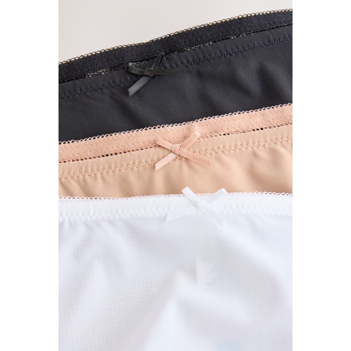 Culotte invisible à dentelle au dos, lot de 7 noir/blanc/nuit/praline, NEXT