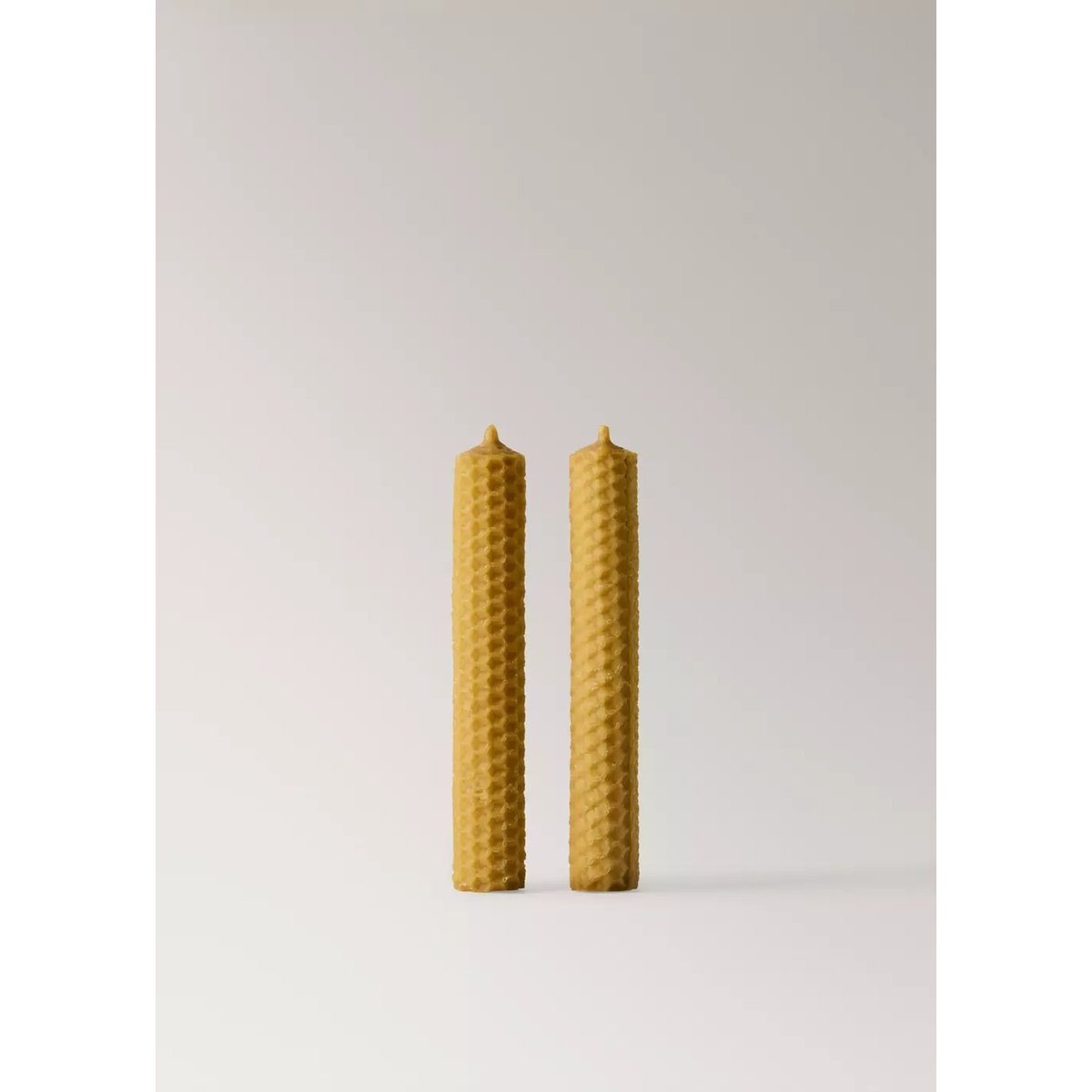 Bougies décoratives en cire d'abeille ocre, MANGO HOME
