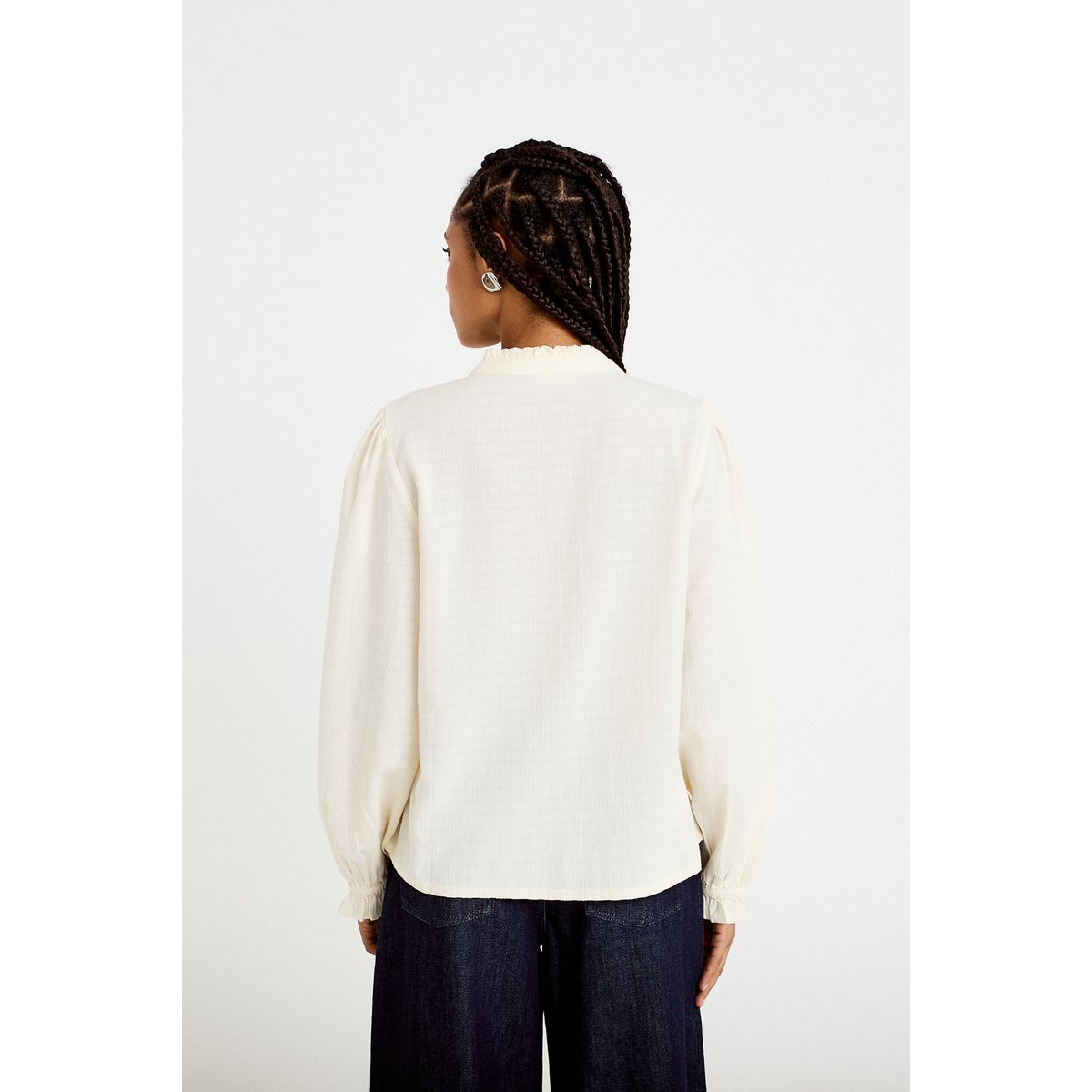 Blouse droite courte col v broderie ivoire, CACHE CACHE