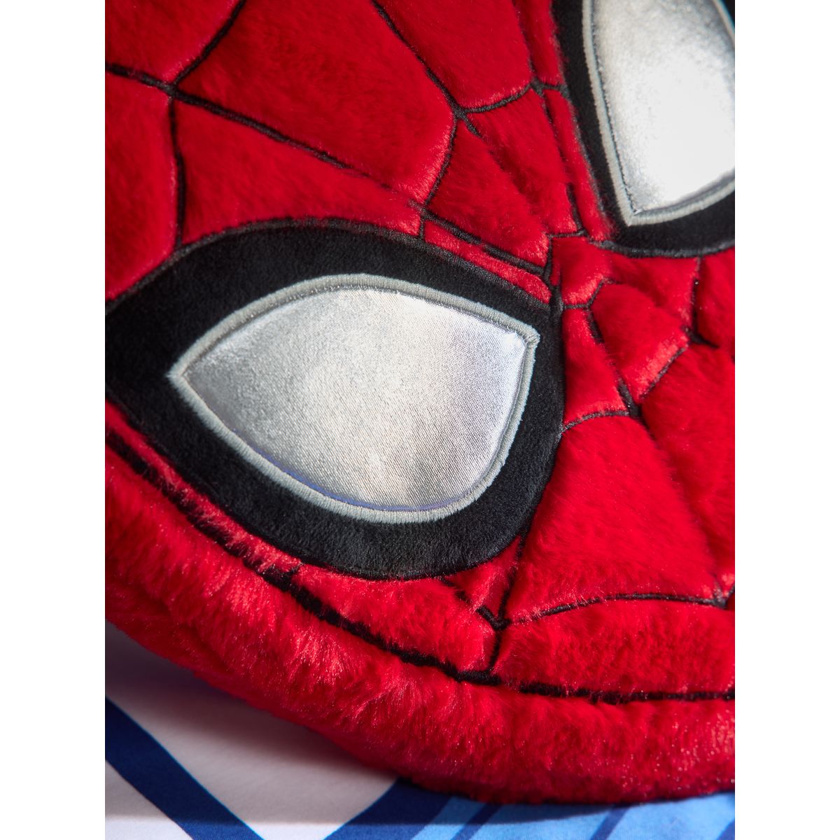 Coussin pelucheux tête de spiderman rouge, NEXT