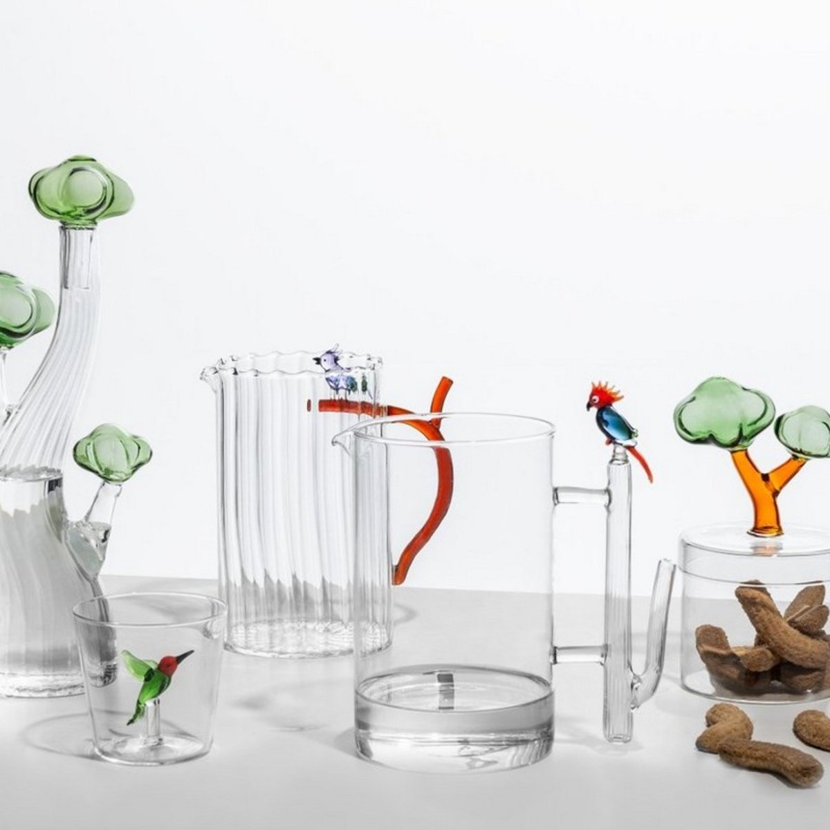 Carafe à eau design perroquet sur branche TALKING TREES multicolore, ICHENDORF
