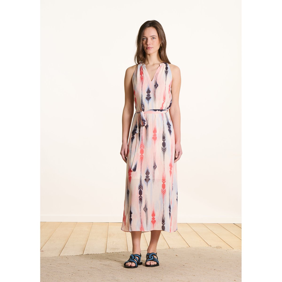 Robe longue sans manches à imprimé navy/peach, LA FEE MARABOUTEE