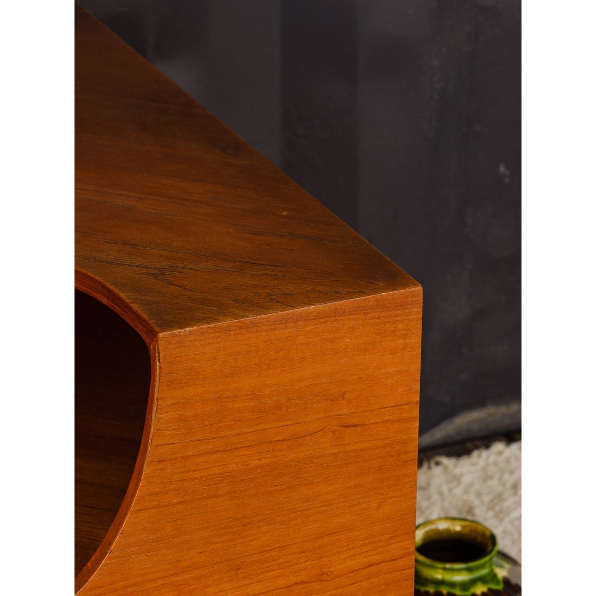 Table basse en teck Donna N°1522 - Bon état bois foncé, DEBONGOUT