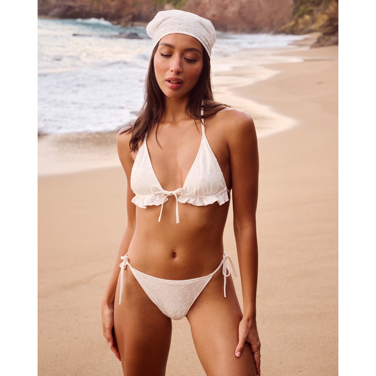 Bas de maillot de bain bikini culotte en broderie anglaise VITABRODIZ blanc, UNDIZ