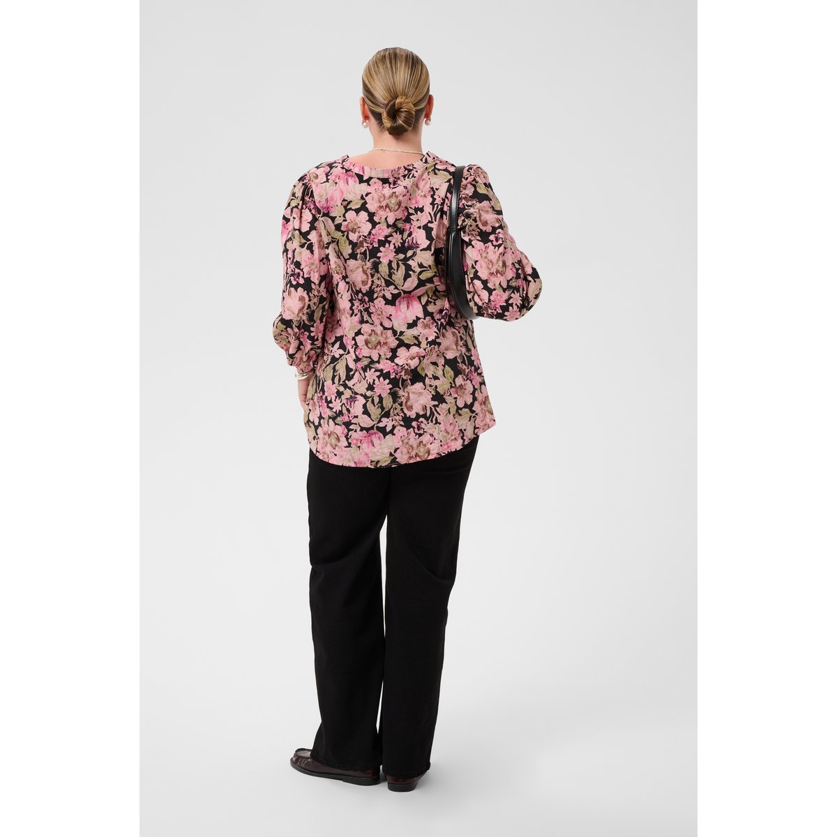 Blouse à manches longues rose pink flower print, KAFFE CURVE