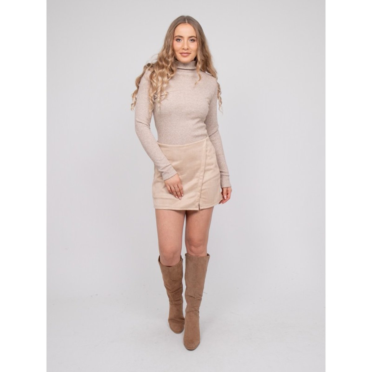 Jupe-short Suédine Effet Portefeuille Xolana beige, DONA LISA