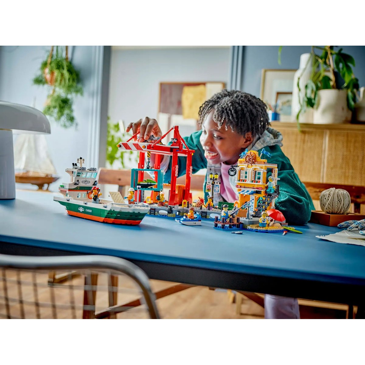 LEGO City - Le port et le navire marchand 60422 pour enfants de 8 ans et plus multicolore, LEGO