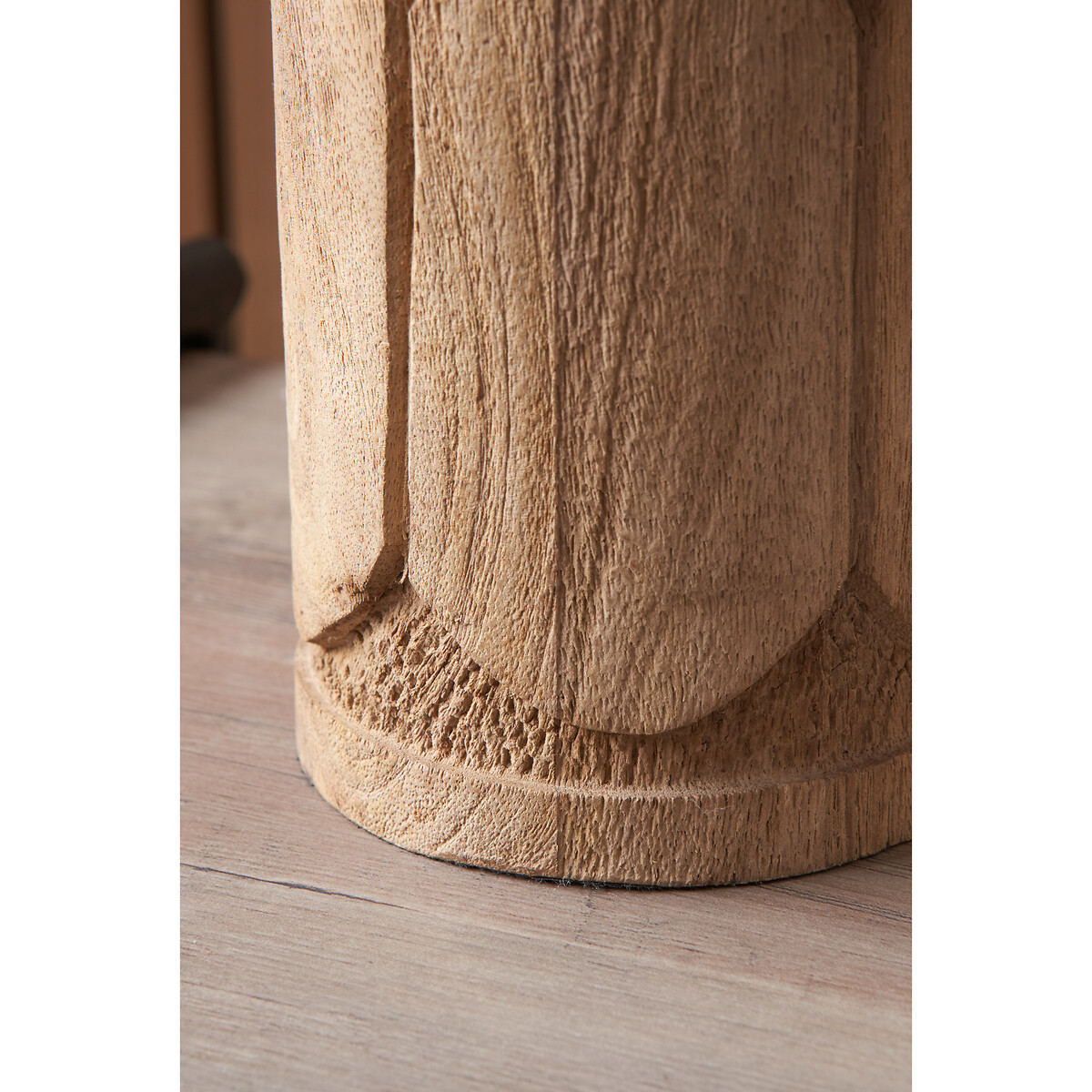 Aurelio Tall Embossed Wood Table Lamp natural, ÉDITÉ