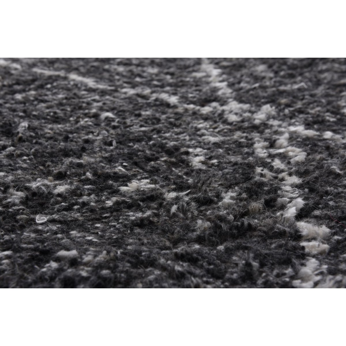 Tapis noué à la main en laine vierge viscose et polyester anthracite, THEKO