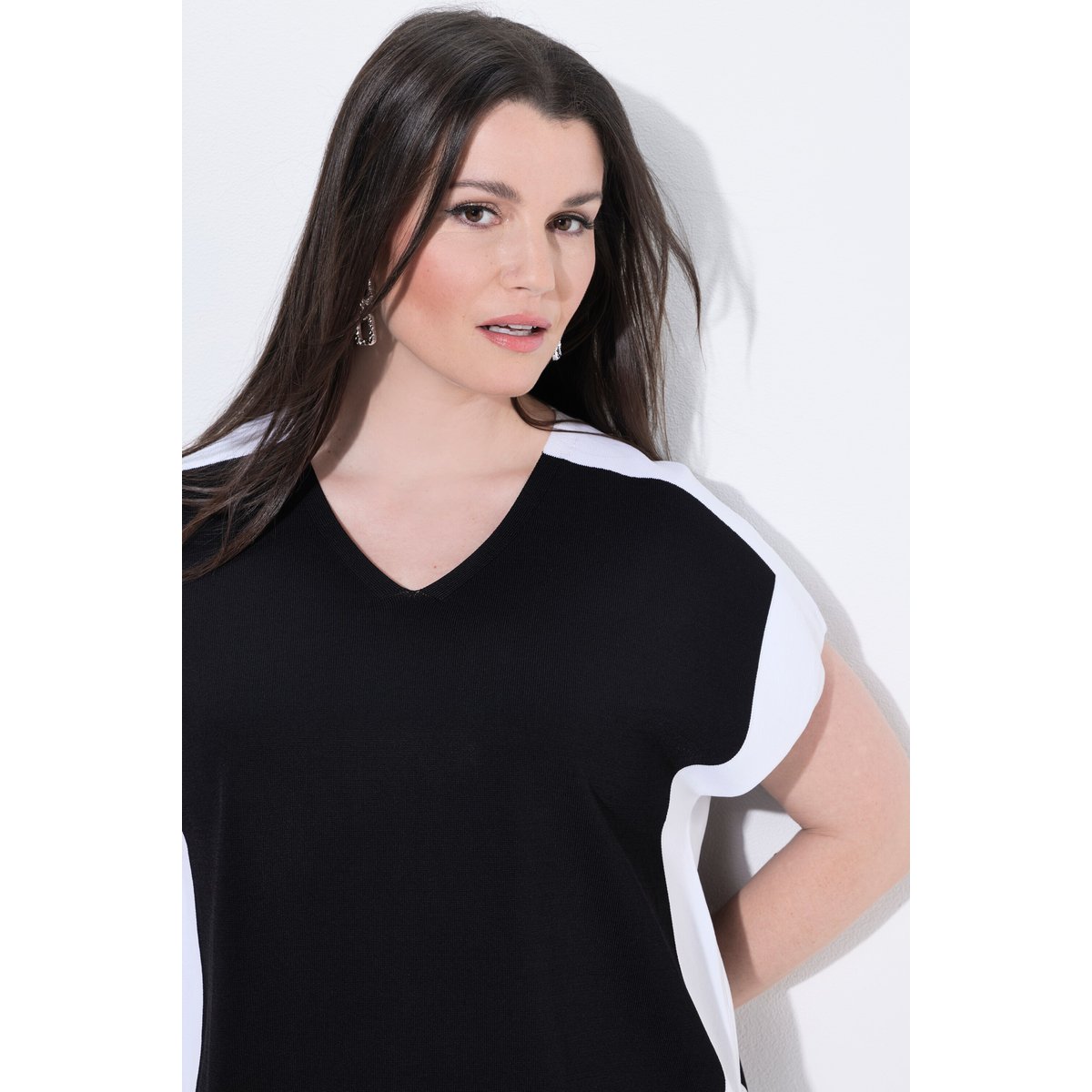 Pull-over, design color block, col en V noir, ULLA POPKEN