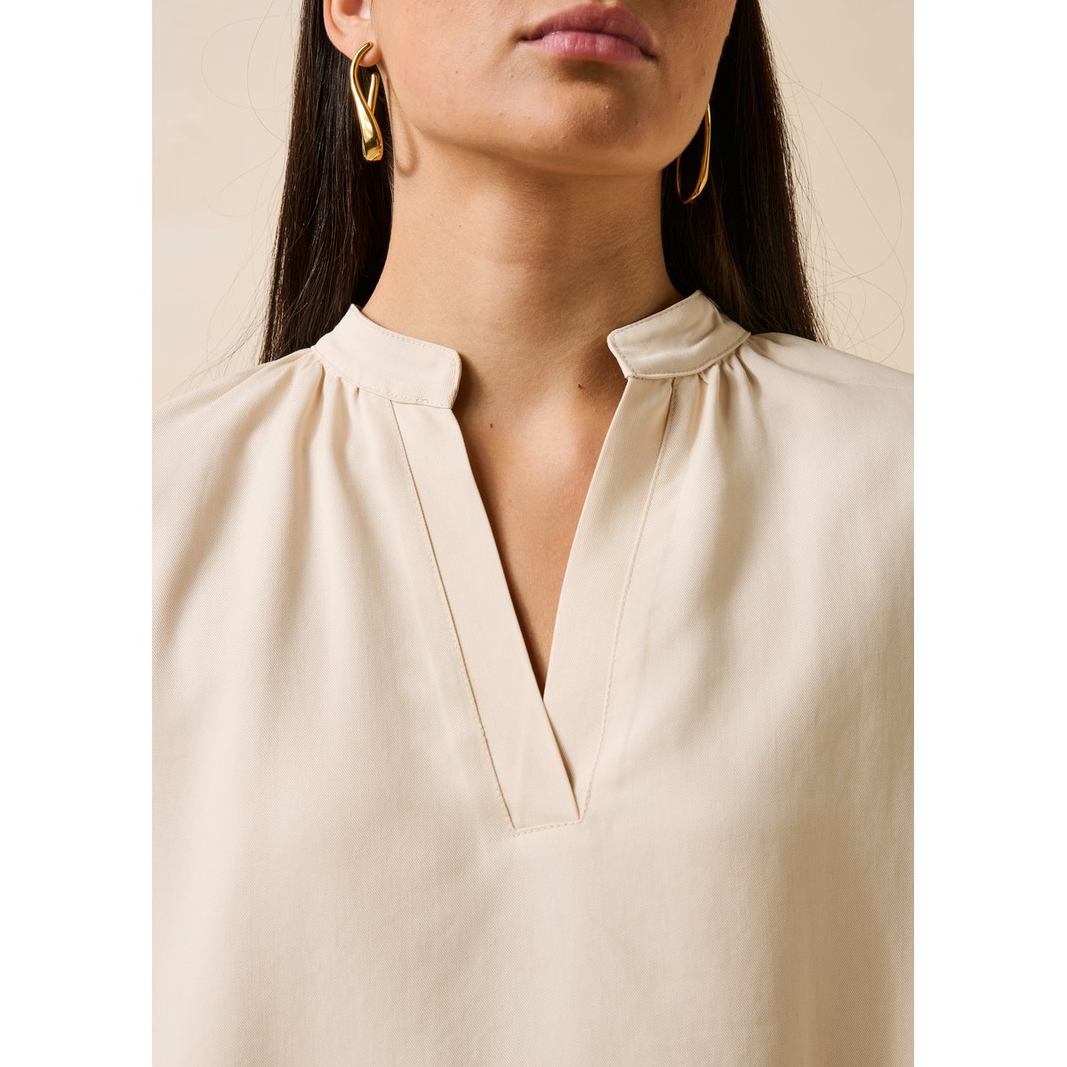 Top manches courtes encolure tunisienne ecru, LA FEE MARABOUTEE