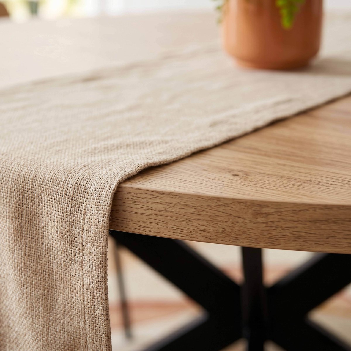 Table à manger extensible ronde en métal et effet bois 6 à 8 personnes, MARCIA beige, OVIALA