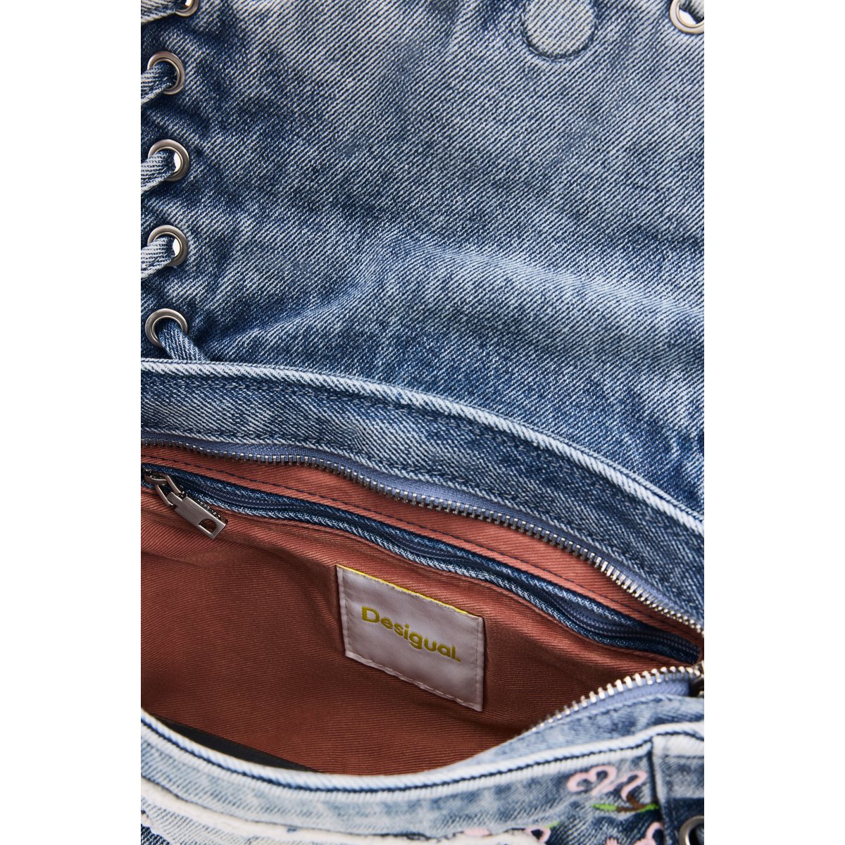 Grand sac brodé bleu clair, DESIGUAL