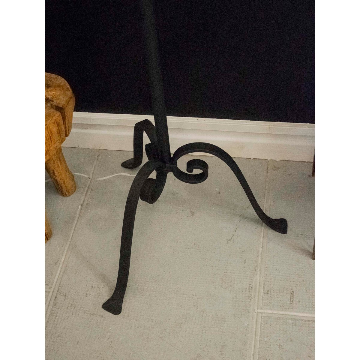Grande lampe en fer forgé noir Suzanne N°595 - Bon état noir, DEBONGOUT