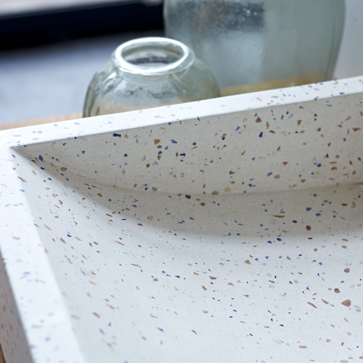 Vasque en Terrazzo, PEGASE blanc, TIKAMOON