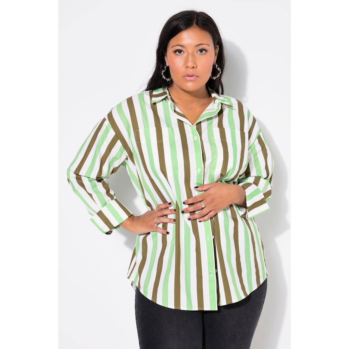 Chemisier oversize. Manches longues et motif olive foncé, STUDIO UNTOLD